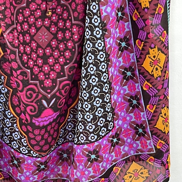 BeachLunchLounge Camisole Tunic Top - Picture 4 of 8